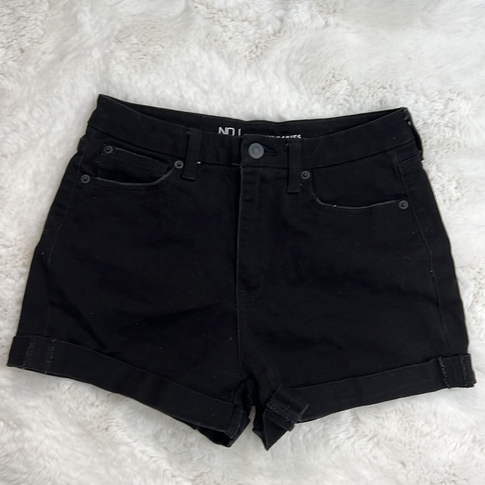 No Boundaries - Juniors Curvy Short